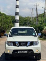 Nissan Navara 2015 White for sale