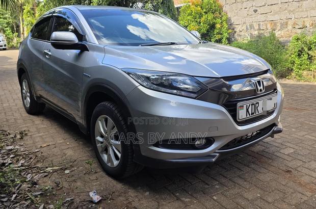 Honda Vezel 1.5 Hybrid 2WD 2017 Gray