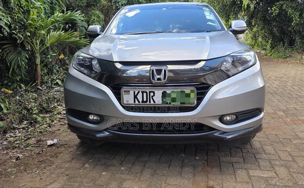 Honda Vezel 1.5 Hybrid 2WD 2017 Gray