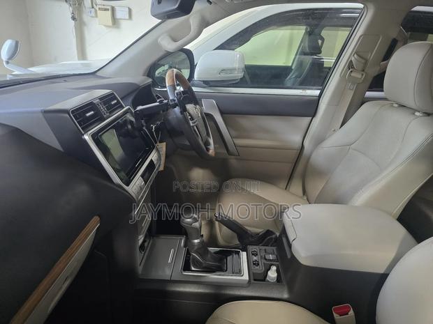 Toyota Land Cruiser Prado 2020 Gold
