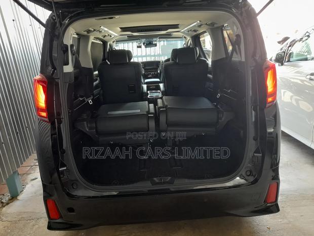 Toyota Alphard 2.5 Petrol AWD 2020 Black