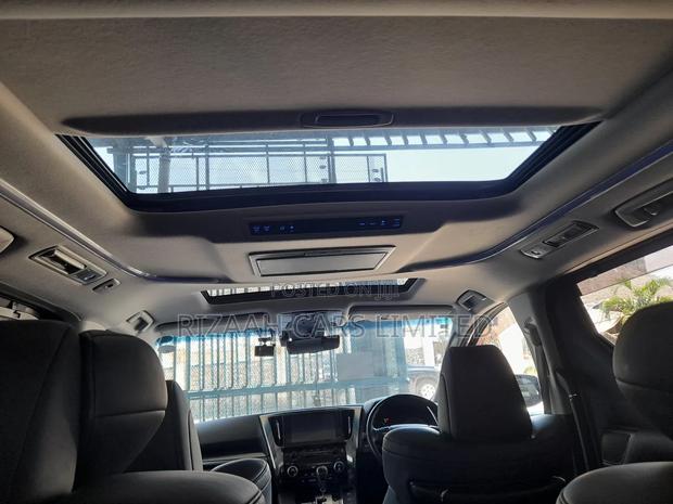 Toyota Alphard 2.5 Petrol AWD 2020 Black