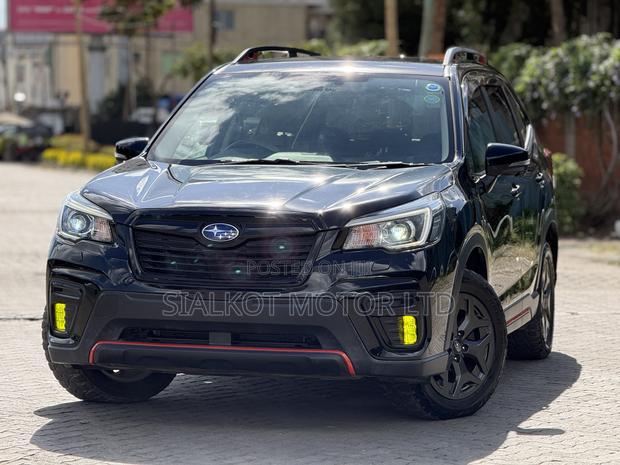 Subaru Forester Premium AWD 2019 Black