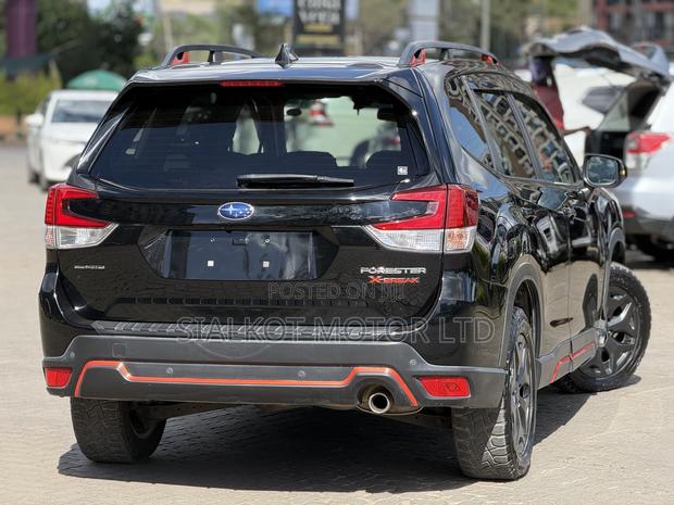 Subaru Forester Premium AWD 2019 Black