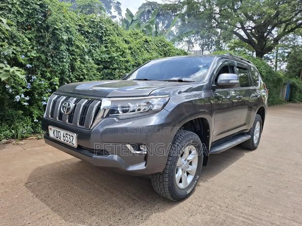 Toyota Land Cruiser Prado 3.0 TD 2010 Gray