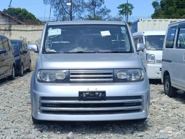Nissan Cube 2019 Silver