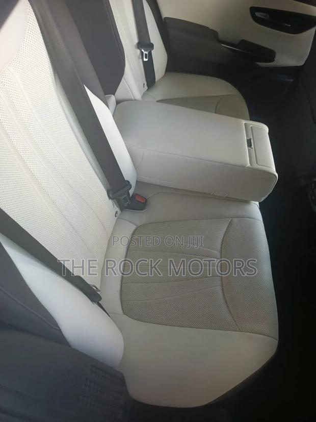 Toyota Crown 2019 White