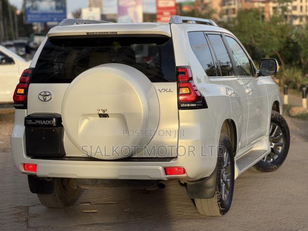 Toyota Land Cruiser Prado 3.0 172hp 2019 White