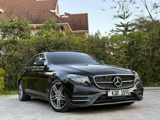 Mercedes-Benz E200 2017 Black