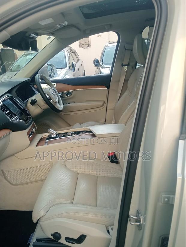 Volvo XC90 2020 White
