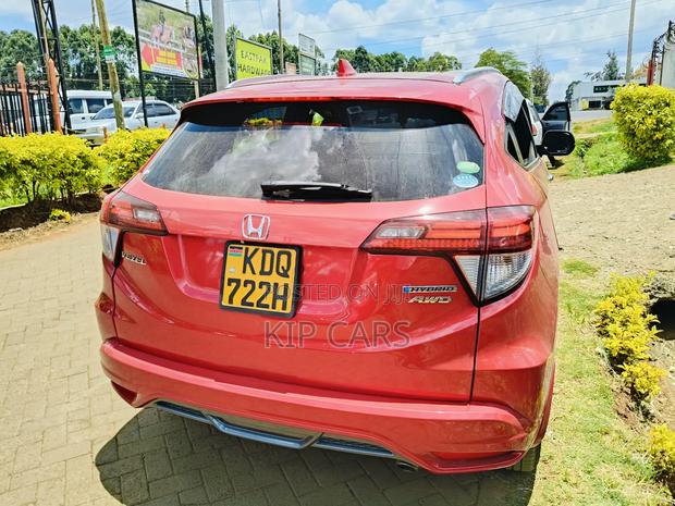 Honda Vezel 1.5 Hybrid 4WD 2016 Red