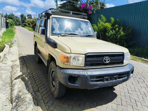 Toyota Land Cruiser 76 Series 2010 Ivory