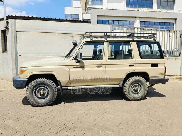 Toyota Land Cruiser 76 Series 2010 Ivory