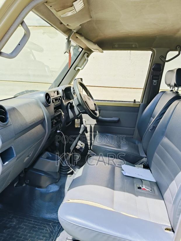 Toyota Land Cruiser 76 Series 2010 Ivory