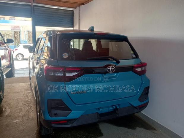 Toyota Raize 2020 Blue