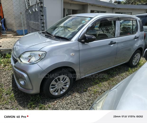 Toyota Passo 2019 Silver