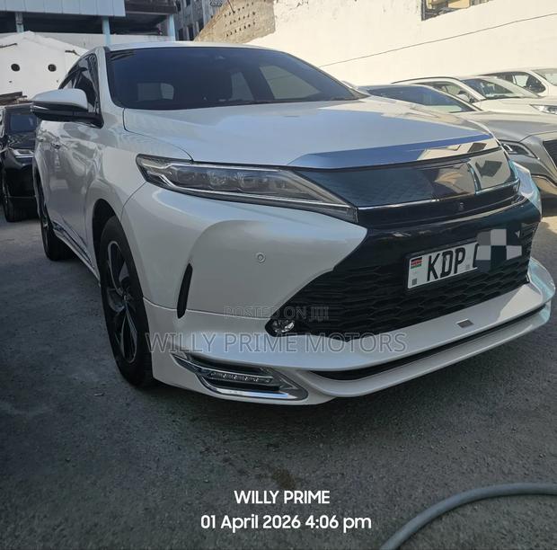 Toyota Harrier 2.0 2017