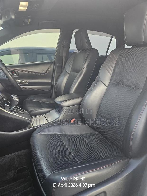 Toyota Harrier 2.0 2017