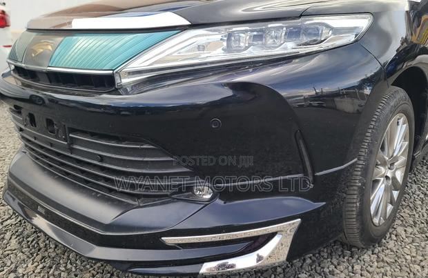 Toyota Harrier 2.0 2019 Black