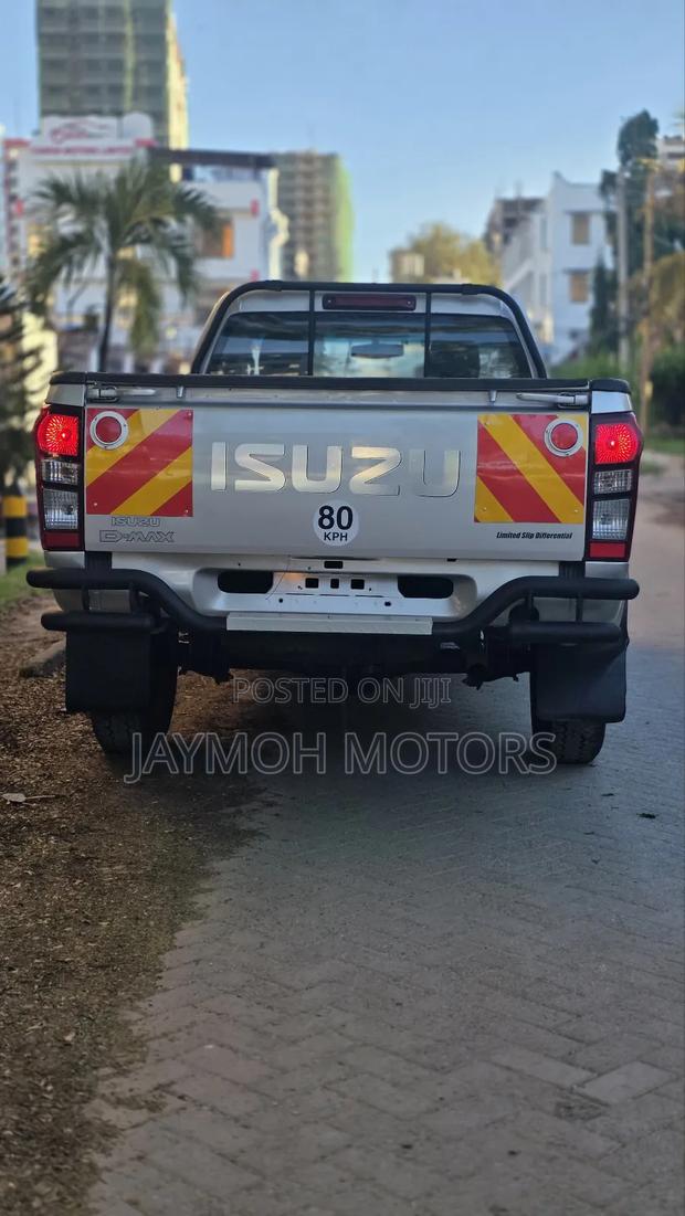 Isuzu D-MAX 2023