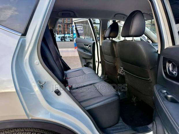 Nissan X-Trail 2.0 Petrol AWD 2019 White