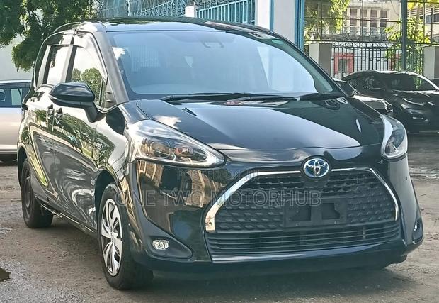 Toyota Sienta 2019 Black
