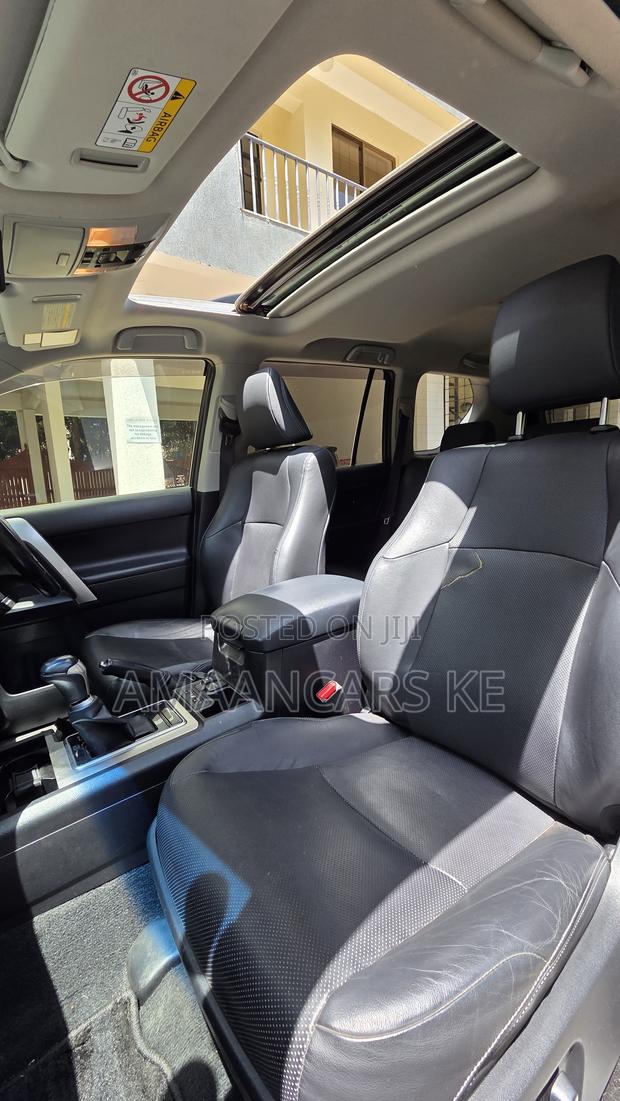 Toyota Land Cruiser Prado 2.8 2017 Silver