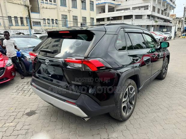 Toyota RAV4 2019 Black