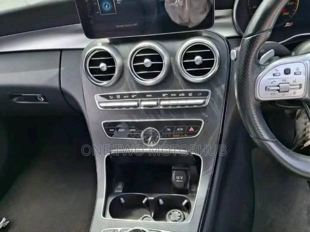 Mercedes-Benz C200 2019 Black