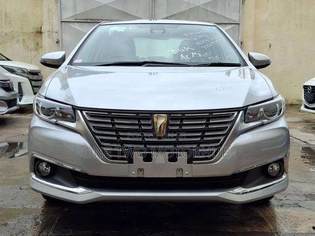 Toyota Premio 1.5 FWD 2019 Silver