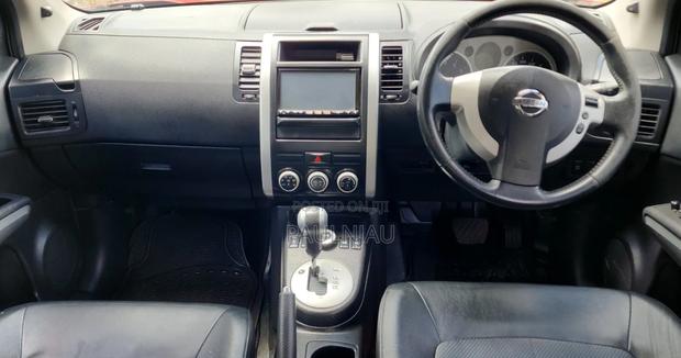 Nissan X-Trail 2010 Red