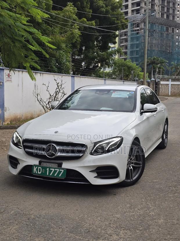 Mercedes-Benz E200 2018 White