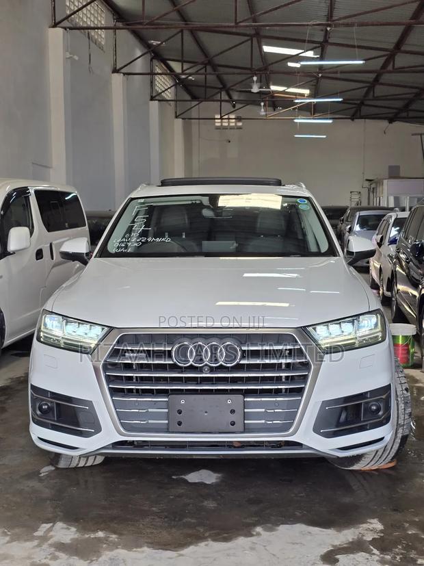 Audi Q7 2019 White