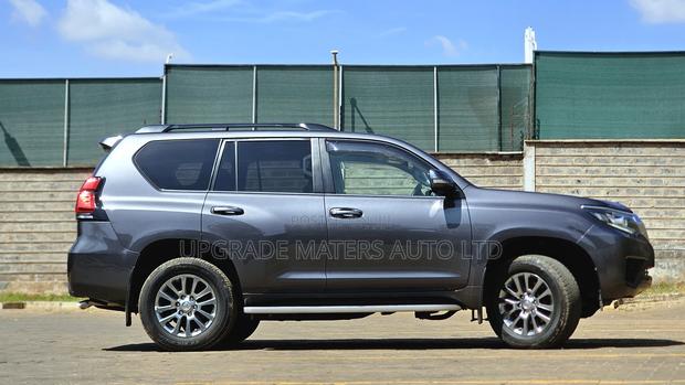 Toyota Land Cruiser Prado 2.8 2019 Gray