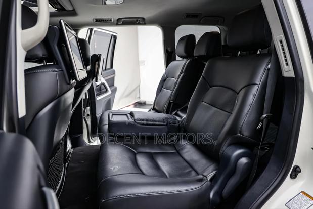 Toyota Land Cruiser 4.5 V8 TD 2018 White