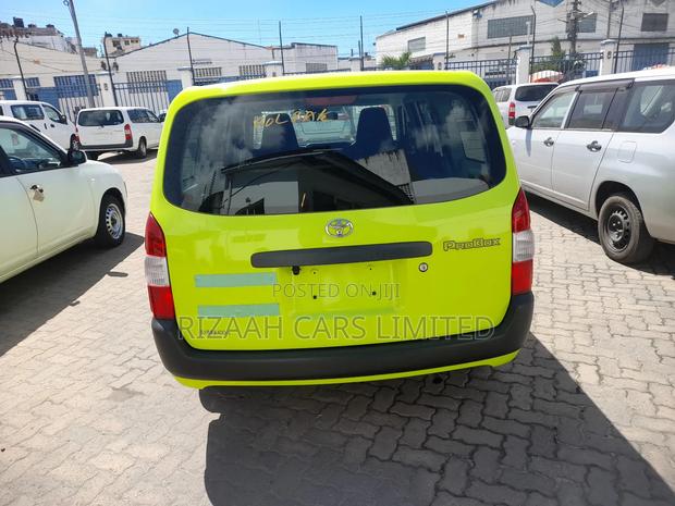 Toyota Probox 2022 Green