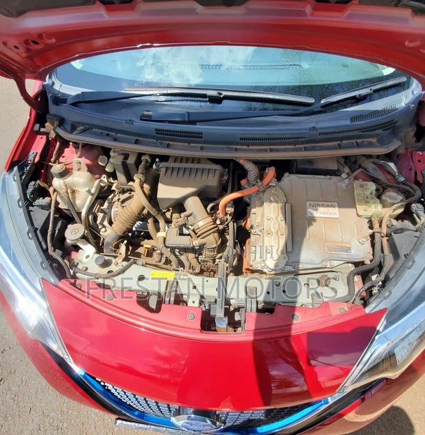 Nissan Note 2017 Red