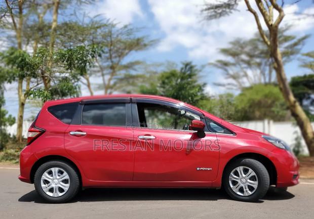 Nissan Note 2017 Red