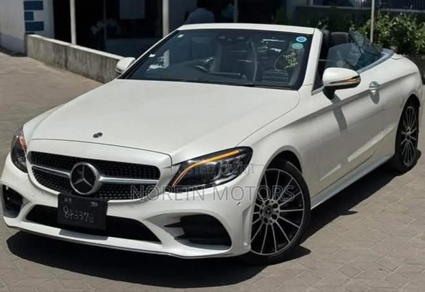 Mercedes-Benz C180 2019 Off white