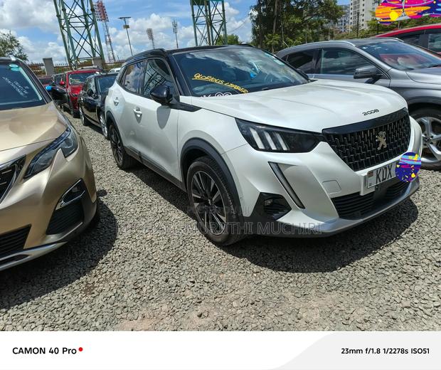 Peugeot 2008 2021 White