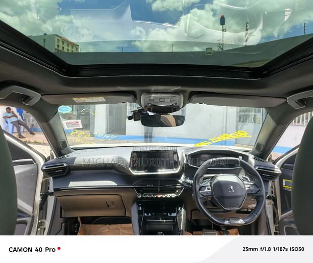 Peugeot 2008 2021 White