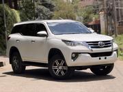 Toyota Fortuner 2.4 D AWD 2019 White for sale