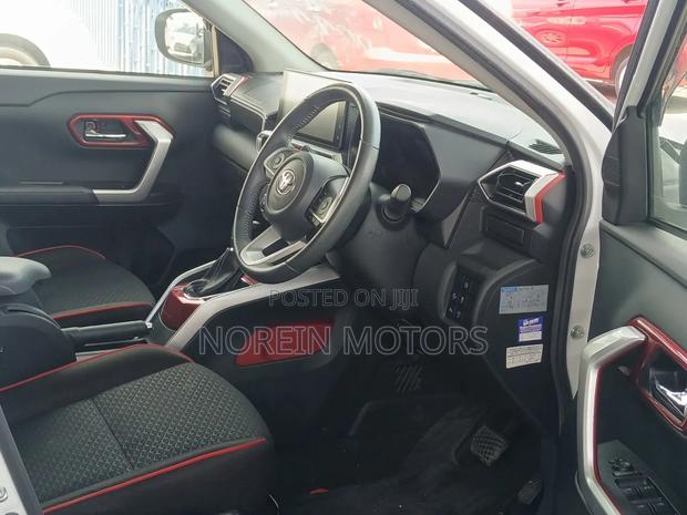 Toyota Raize 2019 Pearl