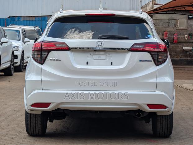 Honda Vezel 1.5 Hybrid 2WD 2019 White