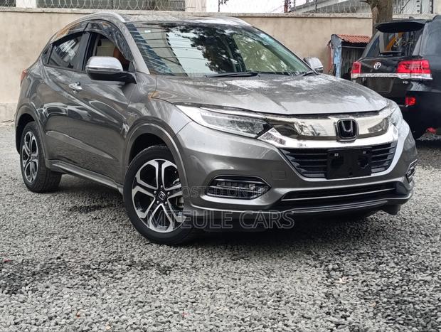 Honda Vezel 2020 Gold