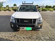 Isuzu D-MAX 2011 Off white for sale