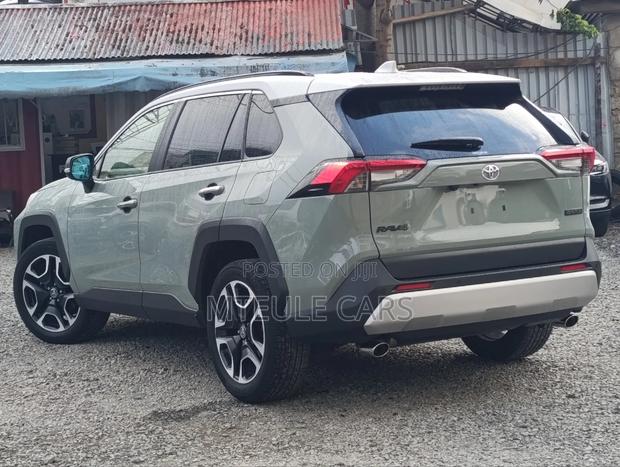 Toyota RAV4 2020 Gray