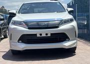 Toyota Harrier 2019 Beige for sale
