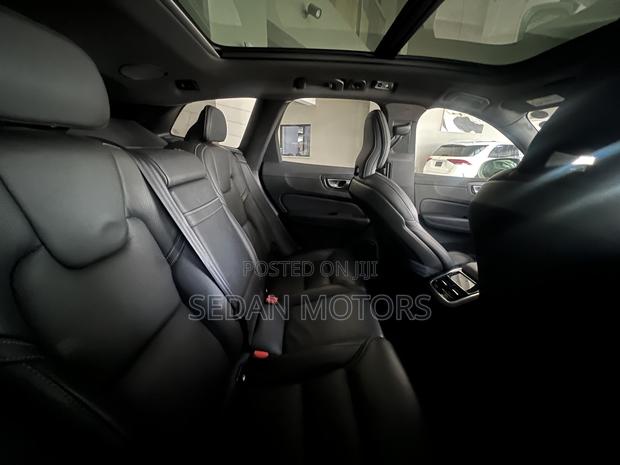 Volvo XC60 2019 White