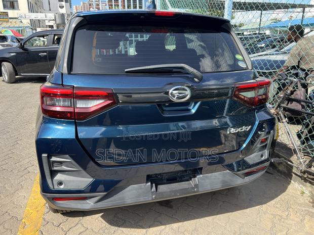 Daihatsu Rocky 2019 Blue
